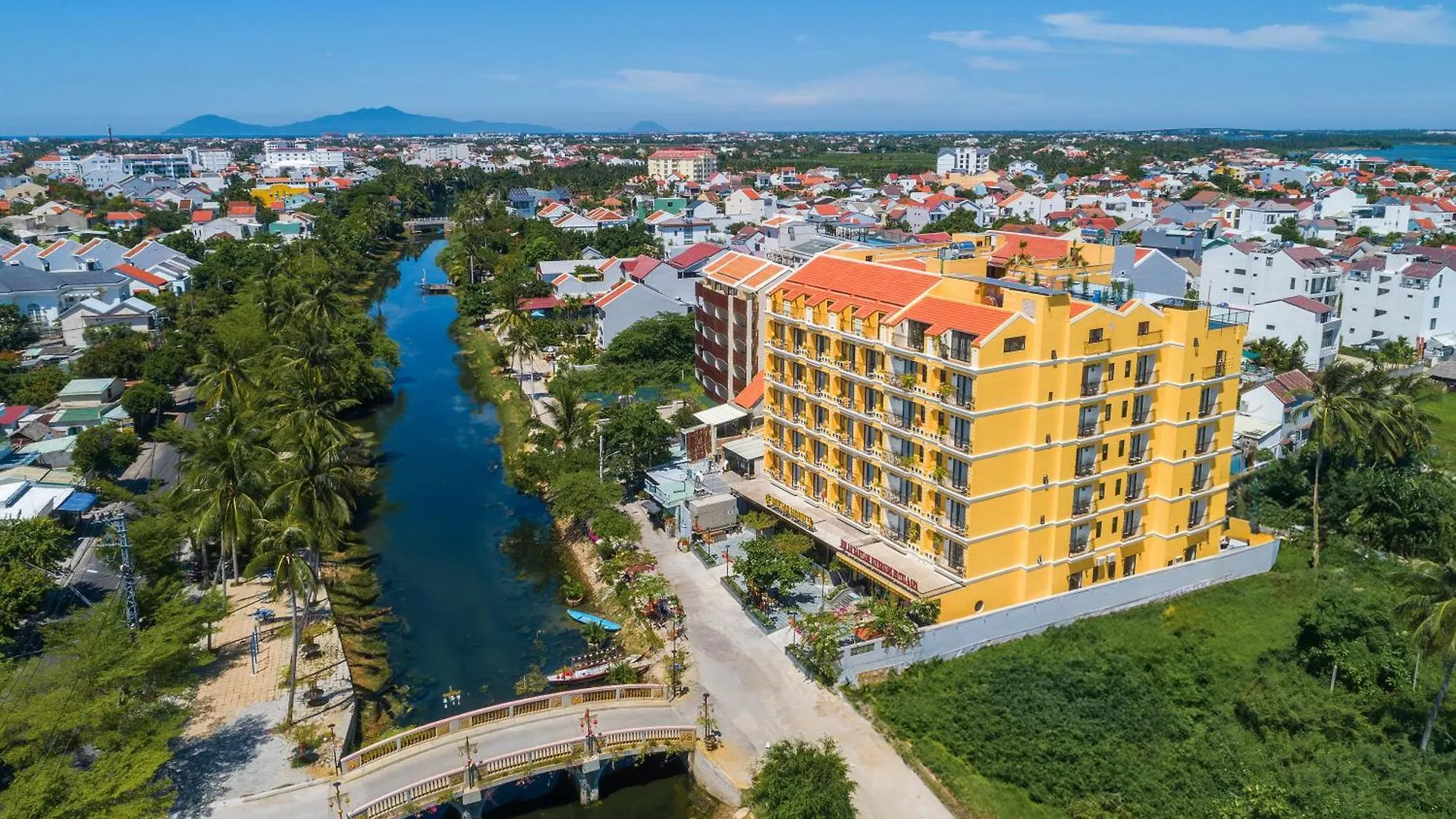 Hoi An Babylon Luxury Hotel & Spa 5*, Hoi An